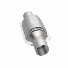 Load image into Gallery viewer, MagnaFlow Universal Catalytic Converter 2.50inch w/ single O2