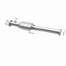 Load image into Gallery viewer, MagnaFlow Direct Fit Catalytic Converter 99-02 4Runner Rear 3.4L