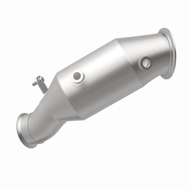 MagnaFlow 2014 BMW 335i GT xDrive 3.0L Underbody Direct Fit EPA Compliant Catalytic Converter - GTR Auto