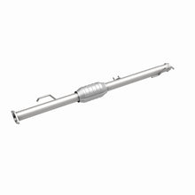 Load image into Gallery viewer, MagnaFlow Direct Fit Catalytic Converter 00-04 Tundra Rear 3.4L