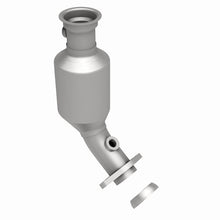 Load image into Gallery viewer, MagnaFlow Direct Fit Catalytic Converter 02-03 Liberty 3.7L DS frt O