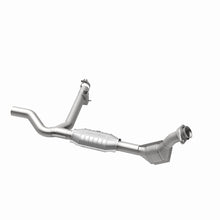 Load image into Gallery viewer, MagnaFlow Direct Fit Catalytic Converter 99-00 F-150 4.2L V6 2WD P/
