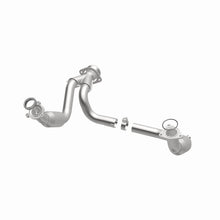 Load image into Gallery viewer, MagnaFlow Direct Fit Catalytic Converter 2007-2008 Cadillac Escalade 6.2L