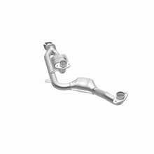 Load image into Gallery viewer, MagnaFlow Direct Fit Catalytic Converter 99-01 Continental 4.6L 50S
