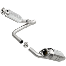 Load image into Gallery viewer, MagnaFlow Direct Fit Catalytic Converter 05-06 Dodge Durango V6/V8