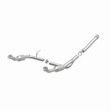 Load image into Gallery viewer, MagnaFlow Direct Fit Catalytic Converter OEM 2004-2005 Ford Explorer/Mercury Mountaineer Underbody