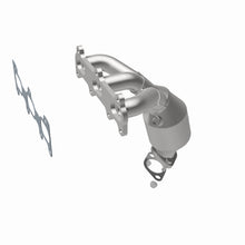 Load image into Gallery viewer, MagnaFlow Direct Fit Catalytic Converter 02-06 Hyun/Kia 2.7 frt OEM