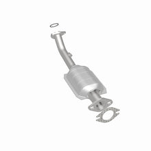 Load image into Gallery viewer, MagnaFlow Direct Fit Catalytic Converter 01-04 Pathfinder Driver Side Rear