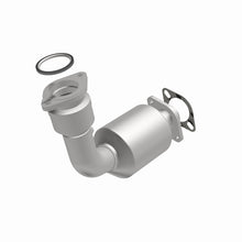 Load image into Gallery viewer, MagnaFlow Direct Fit Catalytic Converter 08-09 Pontiac G8 6.0L Underbody