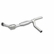 Load image into Gallery viewer, MagnaFlow Direct Fit Catalytic Converter 97-99 E-150/250 4.6L P/S