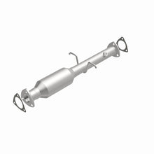 Load image into Gallery viewer, MagnaFlow Direct Fit Catalytic Converter 96-00 GM S-10/Sonoma/Homb