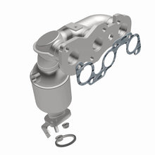 Load image into Gallery viewer, MagnaFlow Direct Fit Catalytic Converter 2002 Toyota Avalon 3.0L