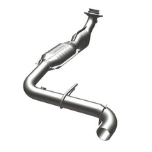 Load image into Gallery viewer, MagnaFlow Direct Fit Catalytic Converter 01 Ford Lightning 5.4L