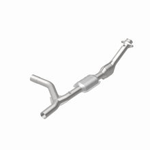 Load image into Gallery viewer, MagnaFlow Direct Fit Catalytic Converter 00-04 Ford E150 4.6L Passenger Side