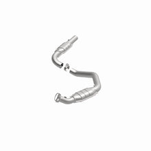 Load image into Gallery viewer, MagnaFlow Direct Fit Catalytic Converter 03-09 GM 2500/3500 Driver Side