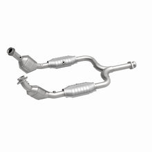 Load image into Gallery viewer, MagnaFlow Direct Fit Catalytic Converter 2003 Ford Mustang 3.8L