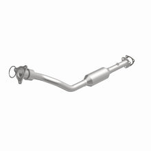 Load image into Gallery viewer, MagnaFlow DF Cat Conv 04-05 Chevy Cavalier/Malibu/04-05 Pontiac Grand Am/Sunfire Rr(OEM Grade OBDII)
