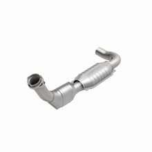 Load image into Gallery viewer, MagnaFlow Direct Fit Catalytic Converter 97-98 Ford Exped 4.6L D/S