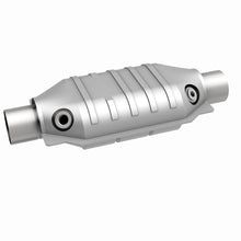 Load image into Gallery viewer, MagnaFlow Universal Catalytic Converter 2.5 Dual O2 Boss