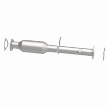Load image into Gallery viewer, MagnaFlow Direct Fit Catalytic Converter 96-00 GM S-10/Sonoma/Homb