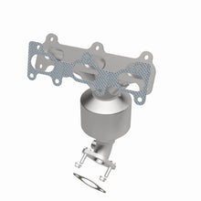 Load image into Gallery viewer, MagnaFlow Direct Fit Catalytic Converter 05-08 Kia Sportage 2.7L Driver Side