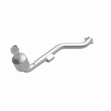 Load image into Gallery viewer, MagnaFlow Direct Fit Catalytic Converter Mercedes CLK320 01-03 Passenger Side OEM