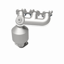 Load image into Gallery viewer, MagnaFlow Direct Fit Catalytic Converter California Grade 04-06 Toyota Camry 3.3L