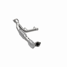 Load image into Gallery viewer, MagnaFlow Direct Fit Catalytic Converter 03-04 Exped 4.6L Passenger Side OEM