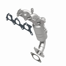 Load image into Gallery viewer, MagnaFlow DF Cat Conv 07-11 Chrysler Sebring 2.7L Rr Manifold/08-10 Dodge Avenger 2.7L Rear Manifold