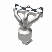 Load image into Gallery viewer, MagnaFlow Direct Fit Catalytic Converter 05-08 Kia Sportage 2.7L Driver Side