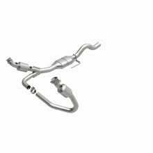 Load image into Gallery viewer, MagnaFlow Direct Fit Catalytic Converter 00-02 Dakota 3.9L
