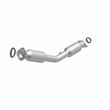 Load image into Gallery viewer, MagnaFlow Direct Fit Catalytic Converter California Grade CARB Compliant 09-12 Nissan Sentra L4 2.0L