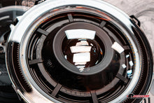 Load image into Gallery viewer, Oracle Jeep JL/Gladiator JT Oculus Bi-LED Projector Headlights - Amber/White Switchback