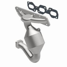 Load image into Gallery viewer, MagnaFlow Direct Fit Catalytic Converter 01-02 Cougar 2.5L Front