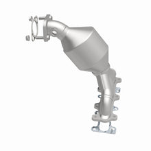 Load image into Gallery viewer, MagnaFlow Direct Fit Catalytic Converter 05-06 Hyundai Santa Fe 2.7L