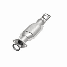 Load image into Gallery viewer, MagnaFlow Direct Fit Catalytic Converter 2003-2006 MONTERO 3.8 L Underbody