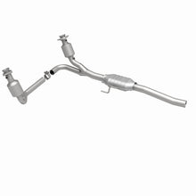 Load image into Gallery viewer, MagnaFlow Direct Fit Catalytic Converter 00-03 Dodge Dakota 2WD 4.7L