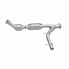 Load image into Gallery viewer, MagnaFlow Direct Fit Catalytic Converter 03-04 Exped 4.6L Passenger Side OEM