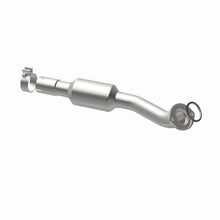 Load image into Gallery viewer, MagnaFlow Direct Fit Catalytic Converter 09-12 Toyota RAV4 2.5 3.5 Underbody