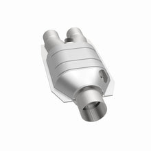 Load image into Gallery viewer, MagnaFlow Universal Catalytic Converter 2.5/2 Single/Dual O2