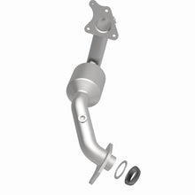 Load image into Gallery viewer, MagnaFlow Direct Fit Catalytic Converter 2015 Juke L4 1.6L OEM