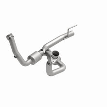 Load image into Gallery viewer, MagnaFlow Direct Fit Catalytic Converter 99-01 G Cherokee 4.7 fr OEM