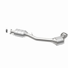 Load image into Gallery viewer, MagnaFlow Direct Fit Catalytic Converter 99-02 Forester 2.5L OEM