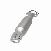 Load image into Gallery viewer, MagnaFlow Direct Fit Catalytic Converter 08-09 Hyundai Sonata 2.4L
