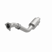 Load image into Gallery viewer, MagnaFlow Direct Fit Catalytic Converter 04-06 Chrysler Pacifica 3.5