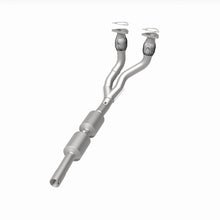 Load image into Gallery viewer, MagnaFlow Direct Fit Catalytic Converter 02-05 Golf 2.8L Underbody