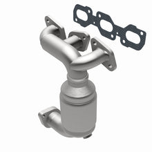 Load image into Gallery viewer, MagnaFlow Direct Fit Catalytic Converter Contour 95-00 2.5L Front MF