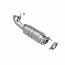 Load image into Gallery viewer, MagnaFlow Direct Fit Catalytic Converter 04-07 Cadillac SRX 3.6L