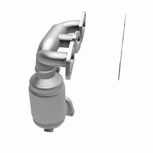 Load image into Gallery viewer, MagnaFlow Direct Fit Catalytic Converter Contour 95-00 2.5L Front MF