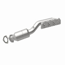 Load image into Gallery viewer, MagnaFlow Direct Fit Catalytic Converter 02-04 VW Passat 4.0L